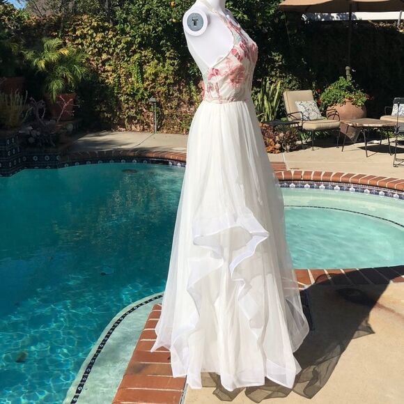 Sequin Hearts White Halter floral Gown Sz 5 - Picture 5 of 8
